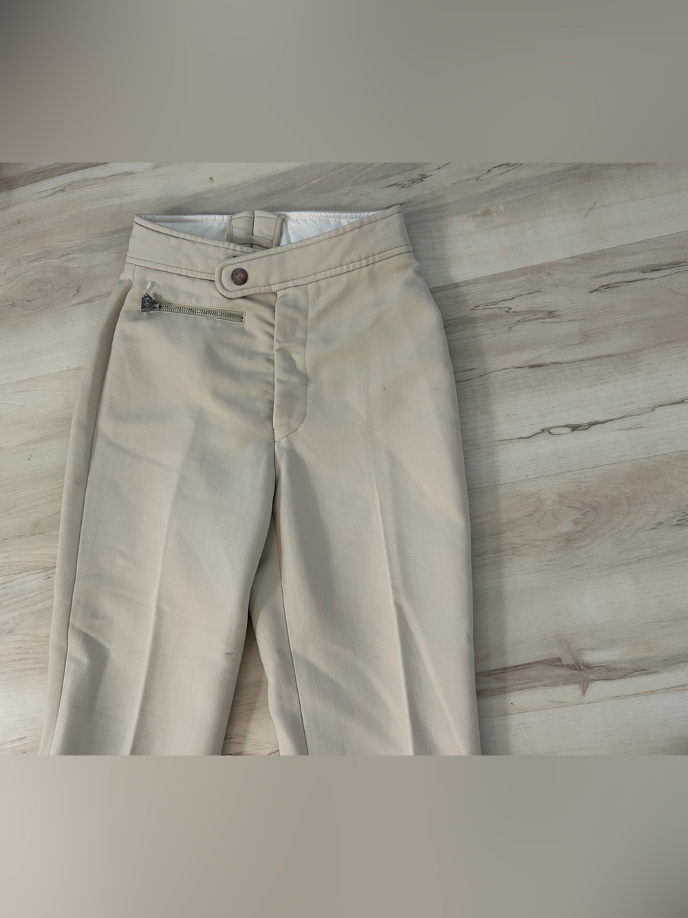 Vintage Bogner Women’s Ski Pants Size 4
Ivory Wool Blend Stirrup Zip Hem Après - Picture 4 of 16